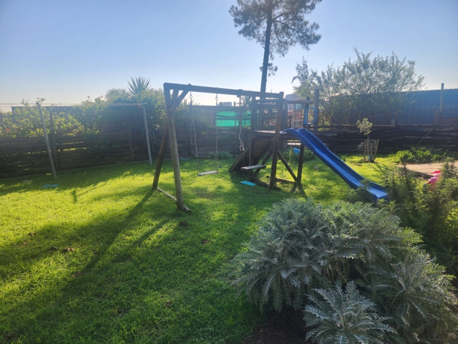 To Let 4 Bedroom Property for Rent in Joostenbergvlakte Western Cape